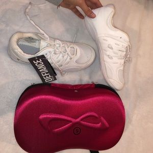 brand new cheer shoes